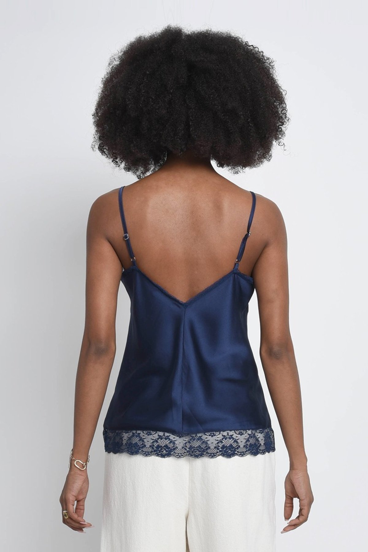 Molly bracken T1029BP