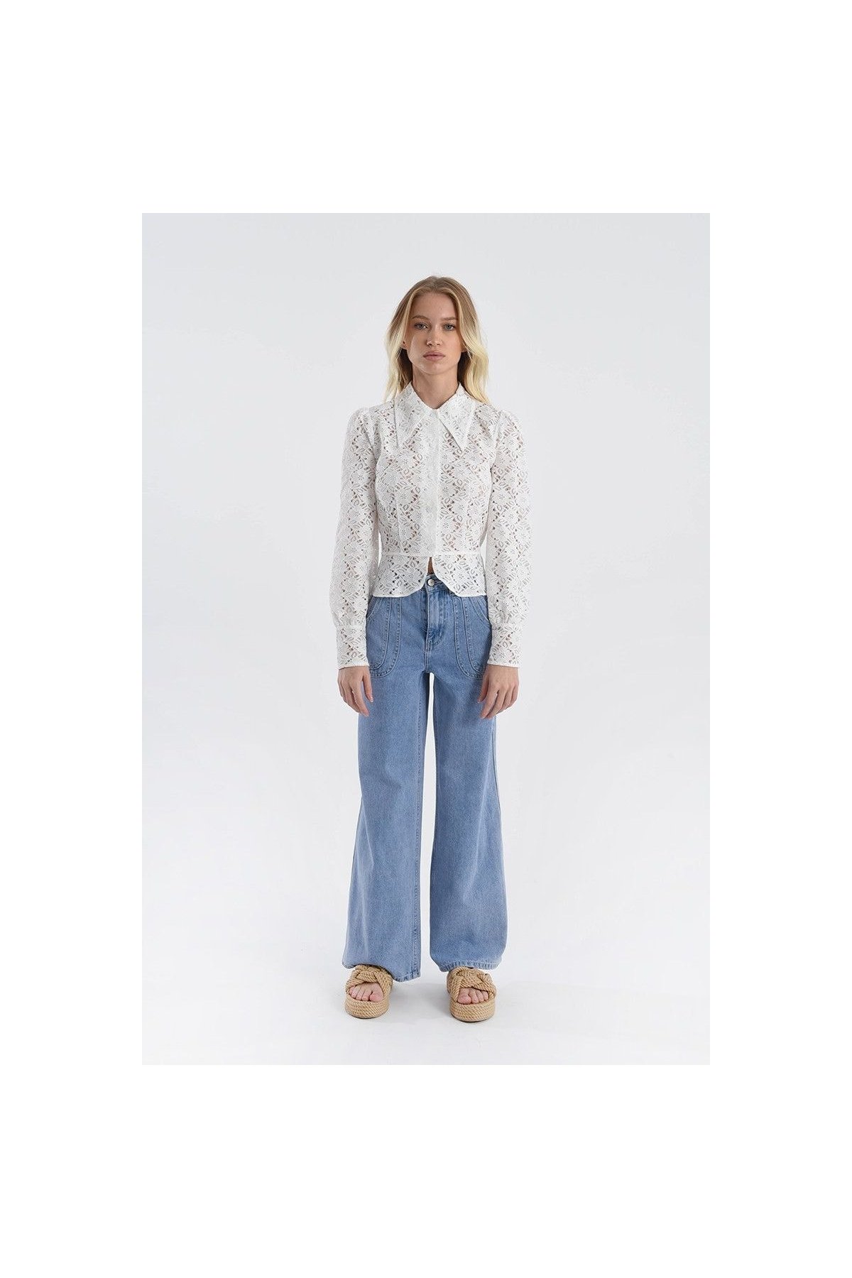 Molly bracken TR185BE