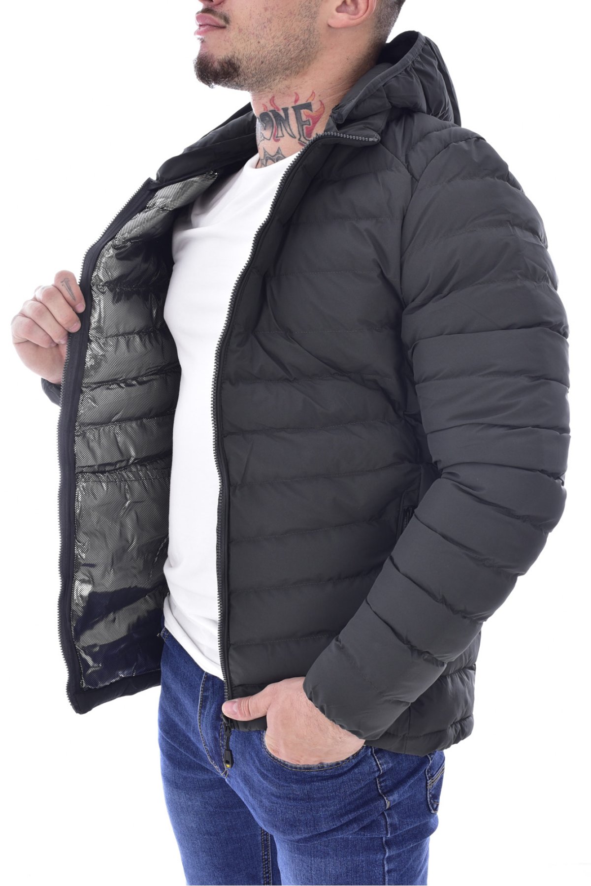 Leo gutti 5599