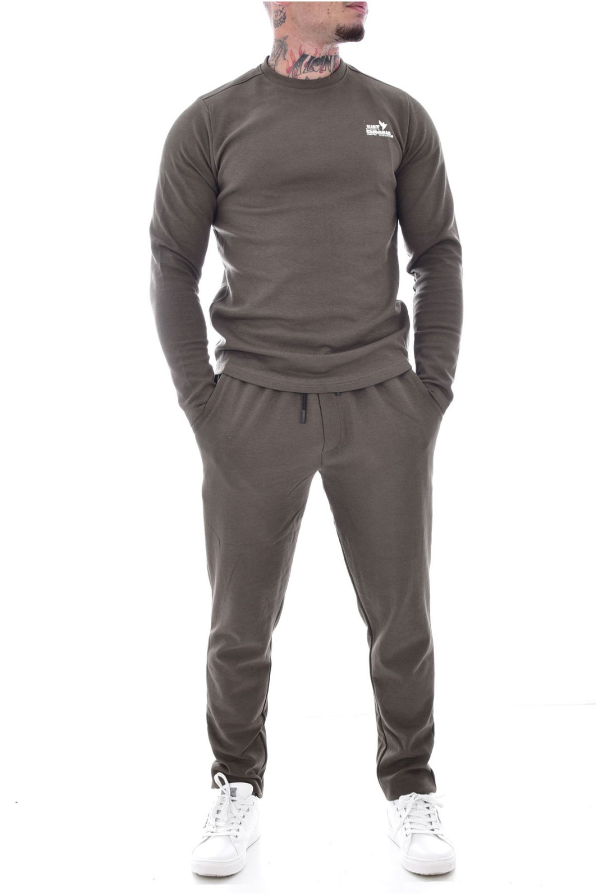 JE-JAKIOM-Just Emporio