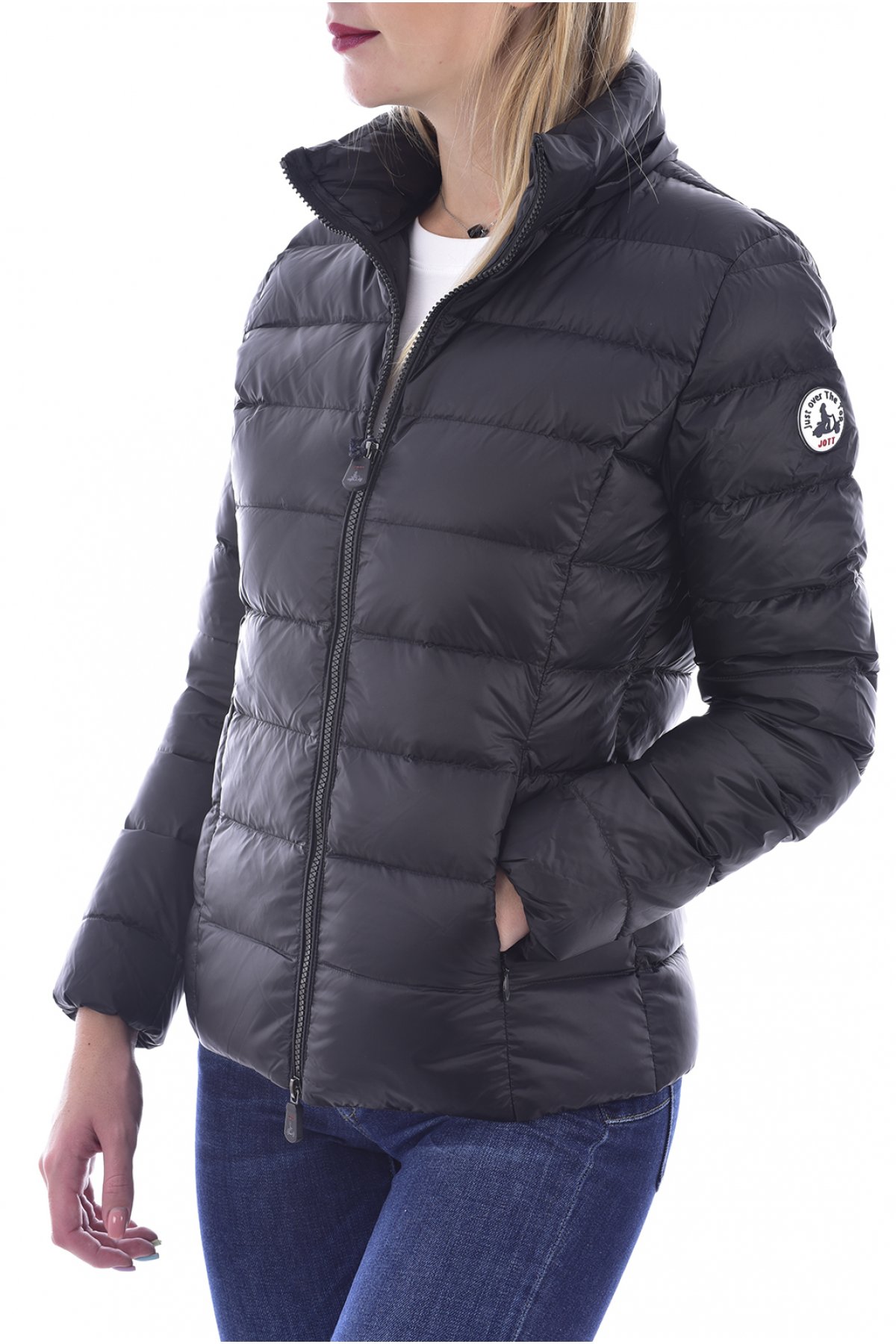 Just over the top LUXE