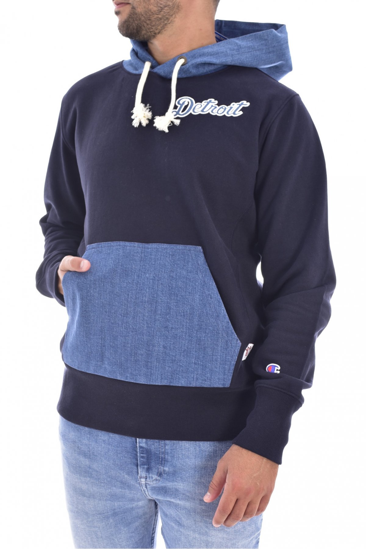 214619 BS501-Champion