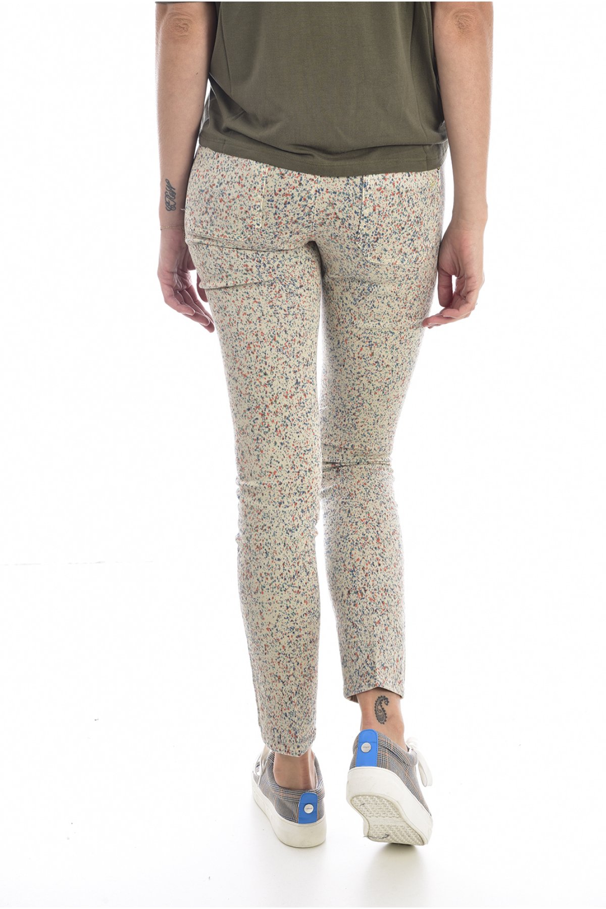 Mih THE BONN WJ1557POL