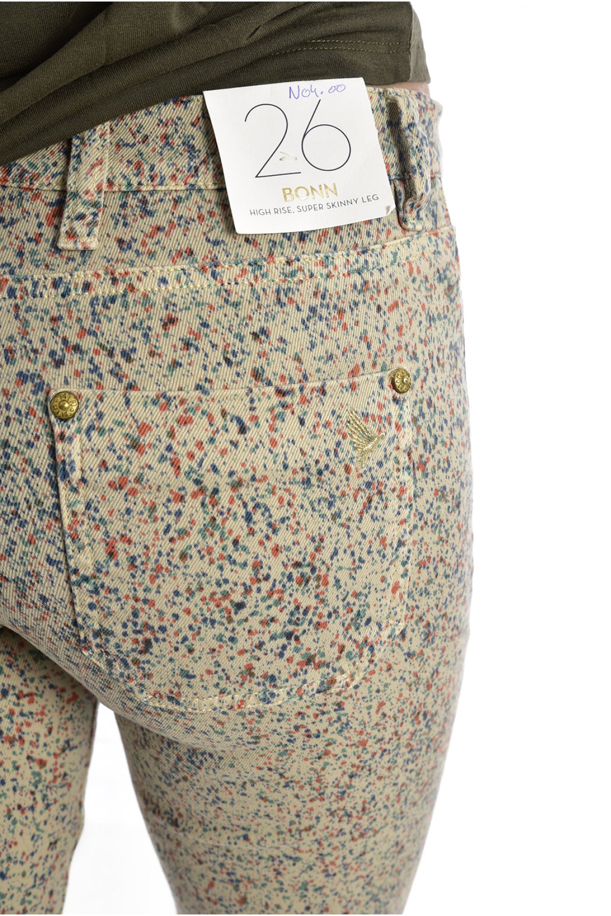 Mih THE BONN WJ1557POL