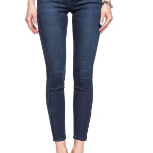 L30CRKKD SCARLETT CROPPED-Lee