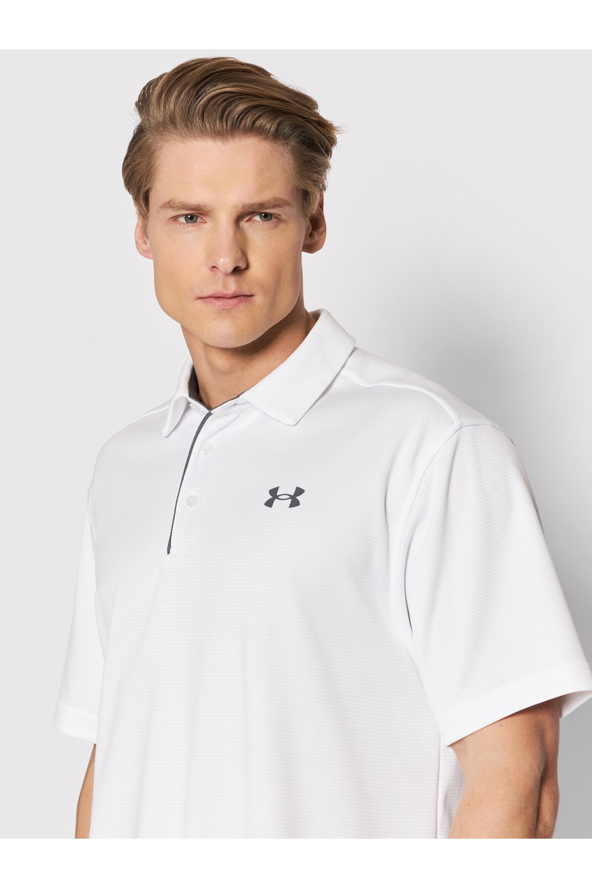 Under armour 1290140-100