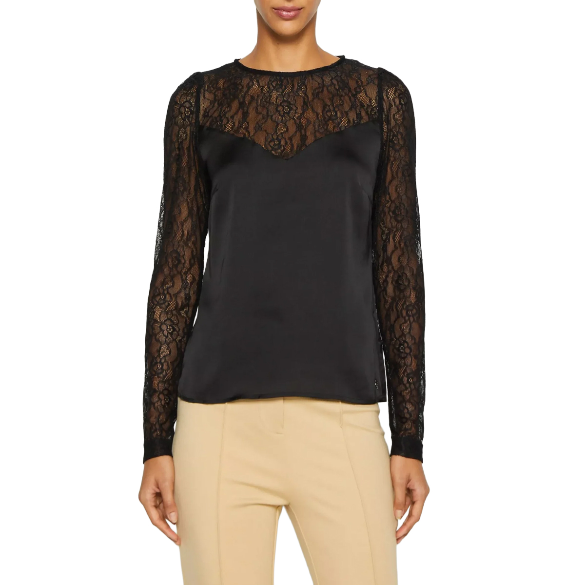 Artículo de moda en tienda online Vadoutlet